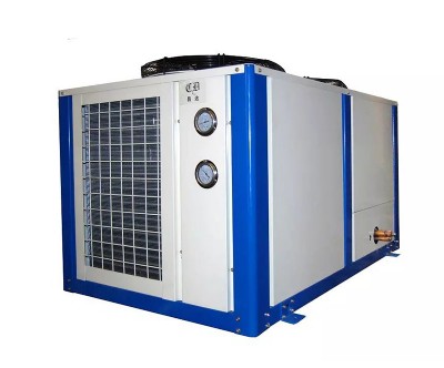 冷水機